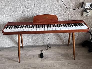 - Elektron piano/klaviatura, 88 klavişli tam ölçülü klaviatura - Taxta — 1