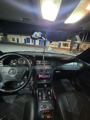 bmw e36 kuza: Mercedes-Benz C 180: 1.8 l | 1995 il Sedan — 7