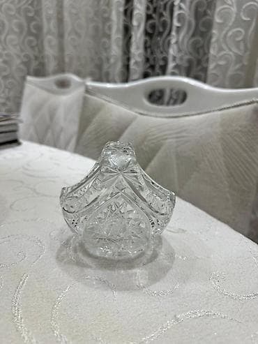 Kəsimli şüşə dekor qab - Material: qalın, şəffaf kəsimli şüşə — 1