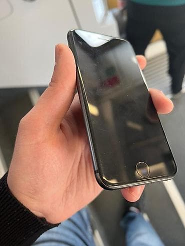 kredit telefonlar ayfon: IPhone 8, 64 GB, Qara, Barmaq izi — 2