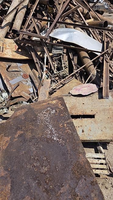 ikinci el eşya alan yerler: Məişət və tikinti tullantılarının yığılması və daşınması xidməti - — 2