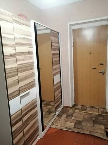 evler bineqedide: Bakıxanov qəsəbəsi, Kaspi Bakıxanov təhsil mərkəzinin yanında,3 — 4