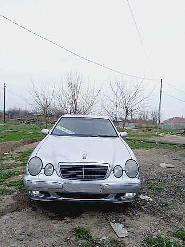 əyləc diski yonan: Mercedes-Benz E‑Class W210 sedan - Kuzov: sedan, gümüşü rəng - — 1