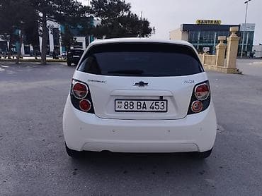 mikroavtobus satilir: Chevrolet Aveo: 1.6 l | 2013 il 230000 km Hetçbek — 2