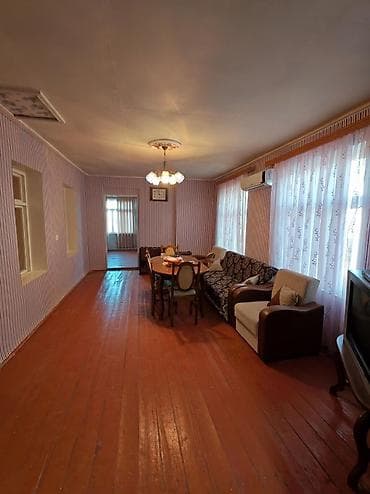 dezgahlar satilir: 6 otaq. 160 kv. 10 sot. Kupçalı. Horadiz şəhəri, mərkəzdə 2 mərtəbəli — 5