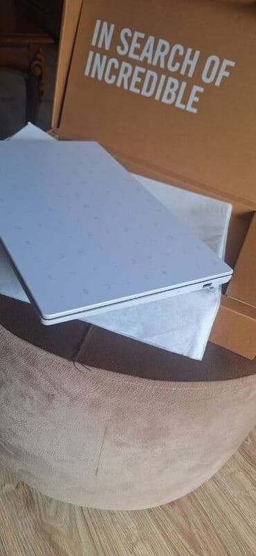 notebookların satışı: 15.6 " — 3