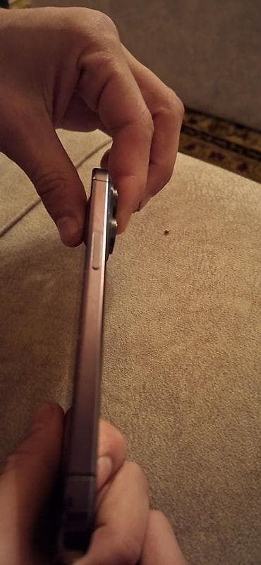 iphone qulaqlıq: IPhone 15 Pro, Qara, Face ID — 3