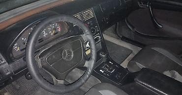 mersedes benz c: Mercedes-Benz C-Class: 2 l | 1998 il Sedan — 3
