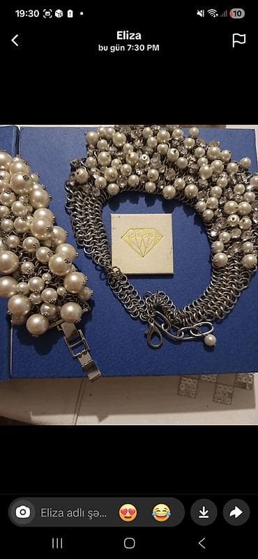 kamplekt: Bəyaz mirvari və şəffaf kristal bəzəkli zərgərlik dəsti. - Tərkib — 1