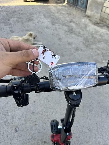 Elektrik nəqliyyatı: Yeni Elektrik samokat 10", 751 - 1000 Vt, > 45 km/s — 1
