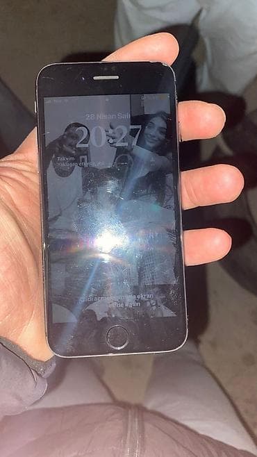 iphone notebook qiymetleri: IPhone 8, 64 GB, Qara, Barmaq izi — 2