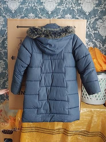 pencey: Qadın/qız üçün uzun şişmə qış gödəkçəsi - Rəng: tünd mavi - Model — 3