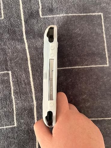 oyun notebookları: PSP Vita Hec problemi yoxdur 8 gb yaddaş 1000 Oyunlar var kabro — 3