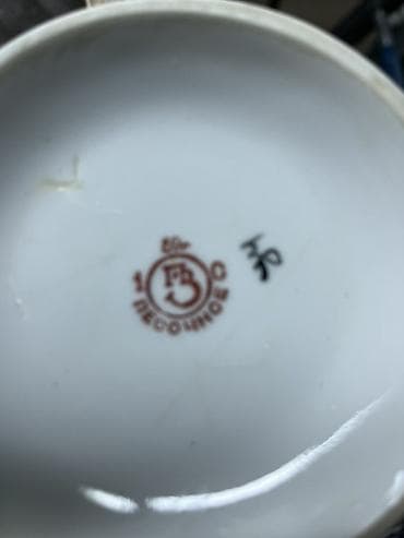 Книги и журналы: Peskovo (Песочново) fabriki istehsalı köhnə porselen qab - Material — 2