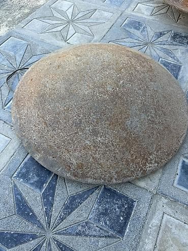 manqal sac: Dəmir sac qazanda (qazan-sahanda) – böyük ölçülü, dairəvi, qalın — 1