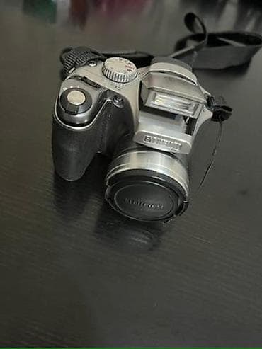 m 2: Fujifilm FinePix S seriyalı rəqəmsal fotoaparat Xüsusiyyətlər: - — 4