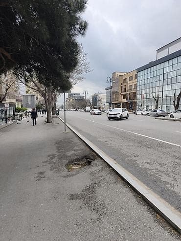 emmi tikis fabriki: Mağazada ŞÖBƏ arendaya verılır İnşaatçılar metrosu Saf Su marketle — 7