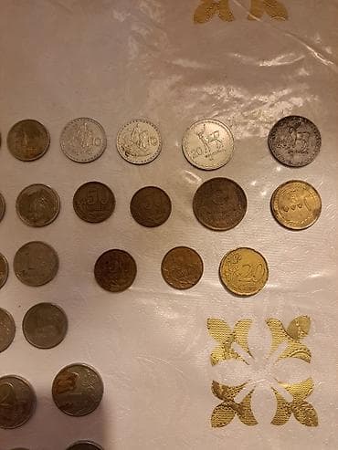 rus qepikleri: Məhsul: Qarışıq xırda pul kolleksiyası Tərkib: - Rusiya Federasiyası — 4