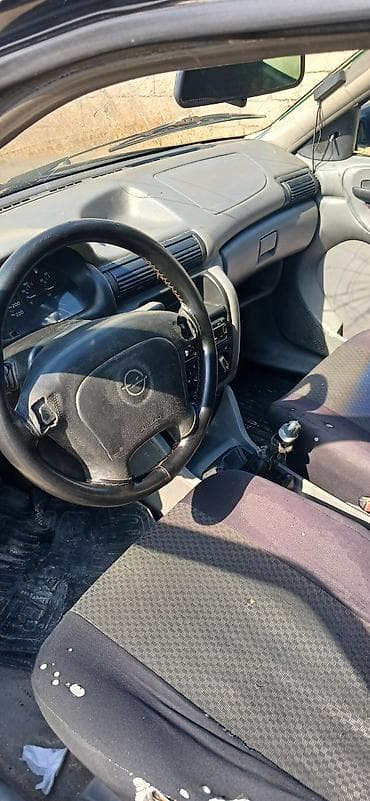 astra 1993: Opel Astra: 1.6 l | 1996 il 300000 km Universal — 6