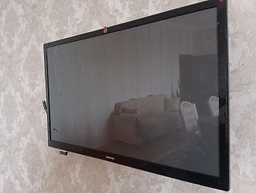 dvb t2 tuner: İşlənmiş Televizor Samsung LED ekran 43" Ünvandan götürmə — 1