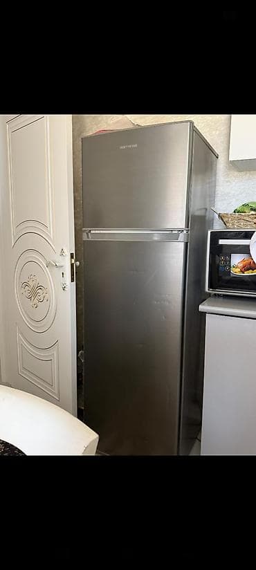 Hofman soyuducu satılır 200 aze Olcu 165 /55 işlək ölçu balaca olduğu
