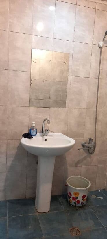 kiraye evler elmler metrosu: Telnovda kirayə ev verilir. Şəkildə görünən əşyalarla verilir. İstilik — 4