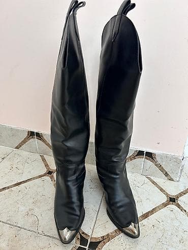 Qadın ayaqqabıları: Qadın kovboy tərzli uzun çəkmələr - Rəng: qara - Material: hamar — 1