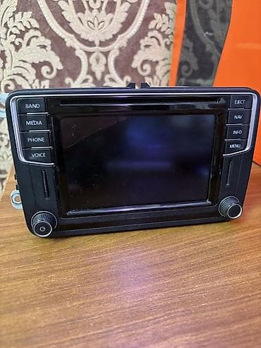 Monitorlar: Volkswagen discover media multimedia/navi monitor. Passat, cc, jetta — 1