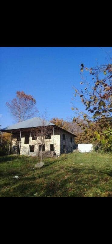 görədildə satılan evlər: 5 otaqlı, 10 kv. m — 2