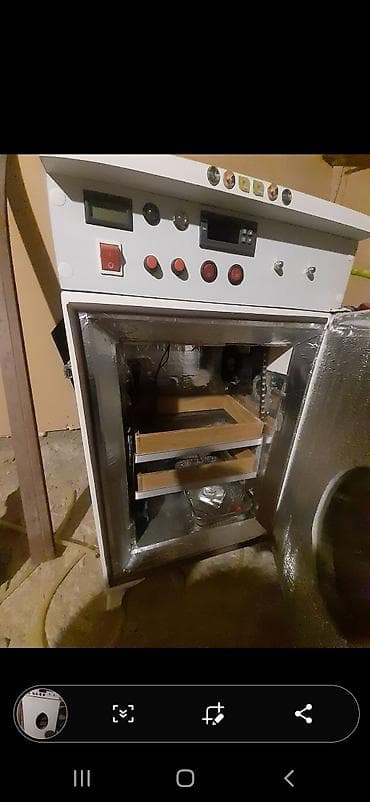 Avtomatik inkubator – yumurta çıxarma aparatı. 35/40 yumuta — 2