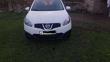 Nissan Qashqai: 0.2 l | 2012 il Krossover