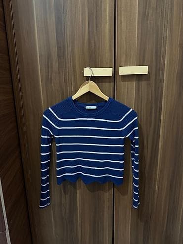 ana bala geyimi: Xs s m razmerler her biri 5 azn Qadın geyim dəsti – 4 məhsul 1) Ağ — 4