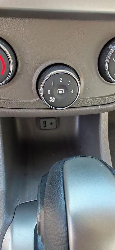 Avtomobil satışı: Chevrolet Cobalt: 1.5 l | 2026 il 1000 km Sedan — 8