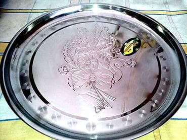 Продается красивый поднос, не только удобный но и абсолютно новый. Не