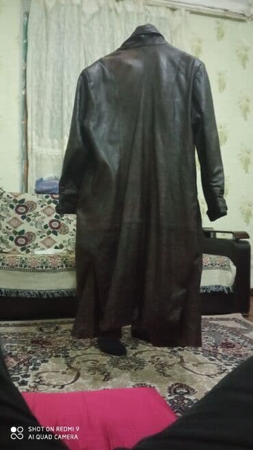 Dəri plaş az geyilmiş