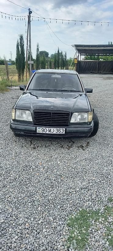 mercedes mikrobus: Mercedes-Benz E 250: 2.5 l | 1994 il Sedan — 5