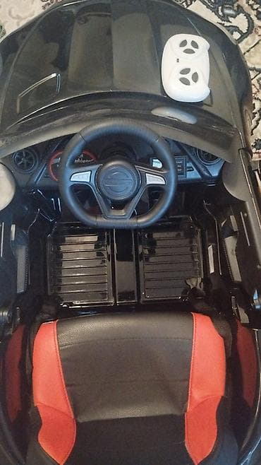Uşaq üçün elektrikli minik maşını – Mercedes üslubunda, qara rəngdə