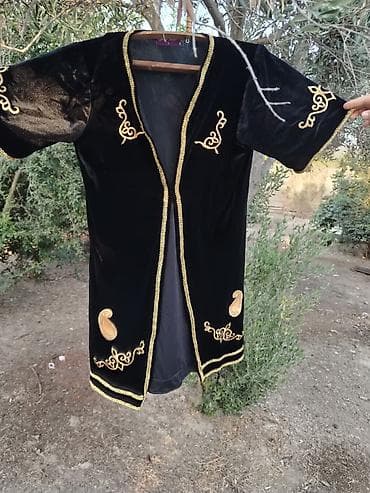 usta geyimi: Qara məxməri milli üslubda üst geyimi (qoltuqaçıq kaftan/kaban) - — 2