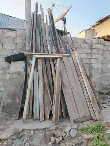 odunluq taxtalar: Taxta material dəsti - Müxtəlif ölçülərdə taxta lövhələr, şalbanlar — 1