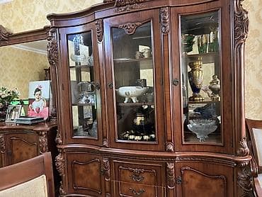 bar şkaf: Klassik dizaynlı vitrin bufet - Material: Təbii ağac əsaslı massiv — 2