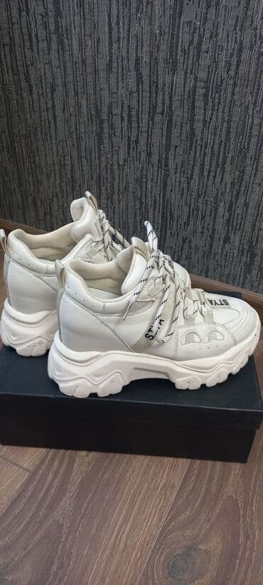 qadin az: Ölçü: 37, İşlənmiş — 2