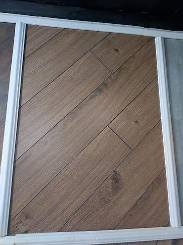 aksa generator: Parket/laminat döşəmə örtüyü – təbii palıd naxışlı - Material — 1