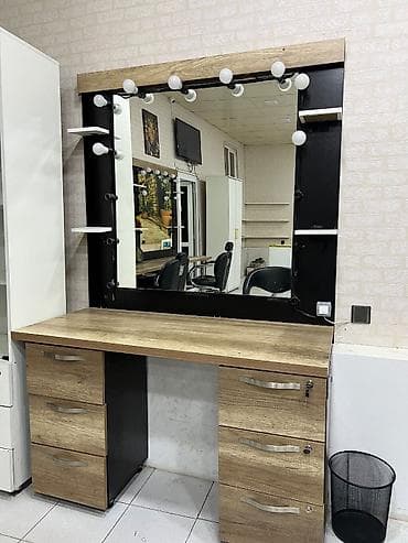 stol metbex: Saş kəsimi üçün masa — 1