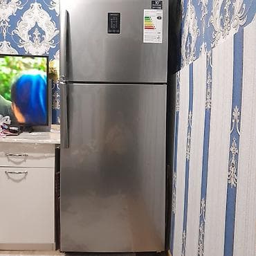 Samsung soyuducu. No Frost. İşlek veziyyetde. 6ay işlenib. 850azn