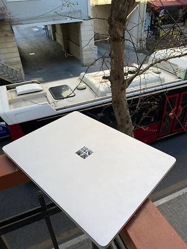 FAW: Intel Core i5, 4 GB, 13.3 " — 5