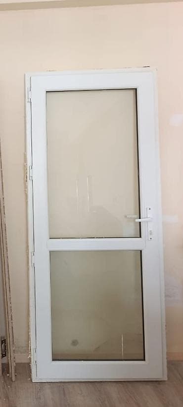 qelyan şuşesi: Məhsul: 2 ədəd qapı dəsti 1) PVC şüşəli qapı - Material: ağ rəngli — 1