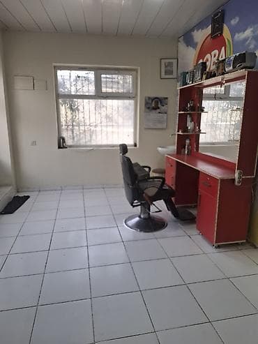 252 nomreli mekteb unvani: Bərbər, Təcrübəsiz, Yerin icarəsi — 4