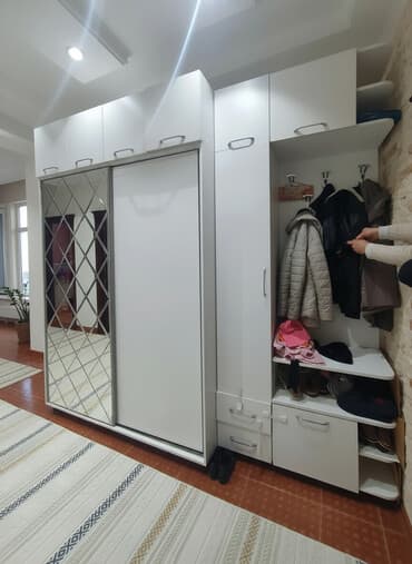 siyirməli dolab: İşlənmiş, Kupe, 2 qapılı Künc dolab, Dəhliz dolabı — 2