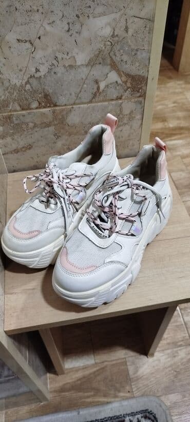 fitnes üçün qadın krosovkaları: Ölçü: 38, rəng - Ağ, Yeni — 3