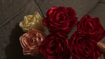 məkkə gülü qiyməti: Lentdən əl işi güllər sifarişlə hazırlanır gül sayına görə qiymət — 2